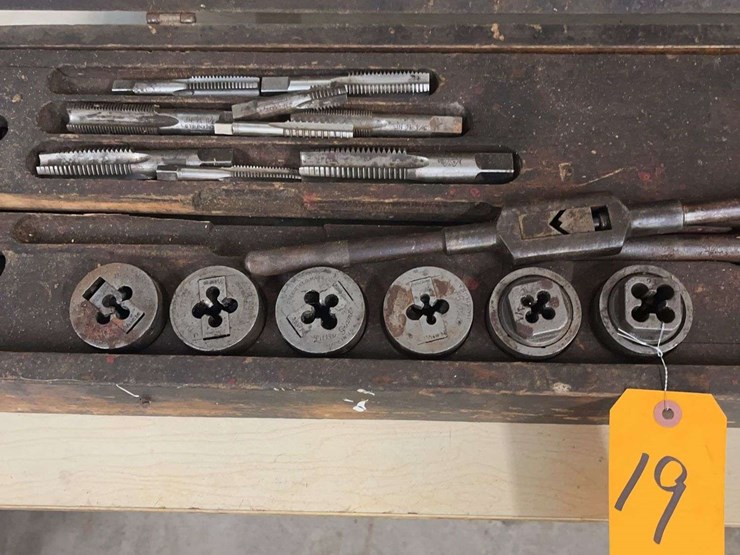 antique-tool-&-die-set-image-3