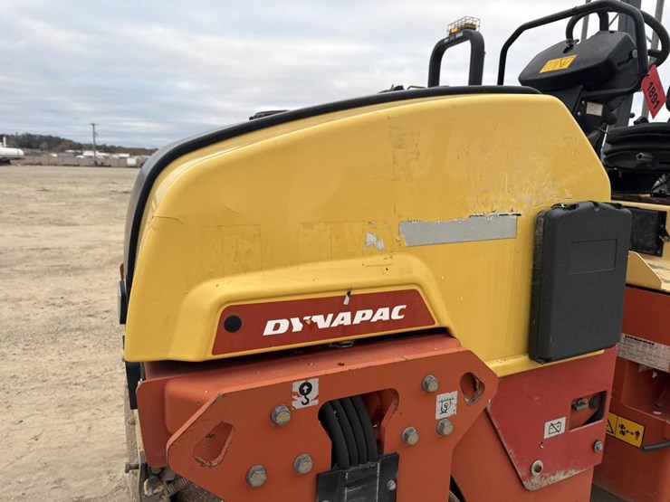 #1891-•-2011-dynapac-cc12000-roller-image-9