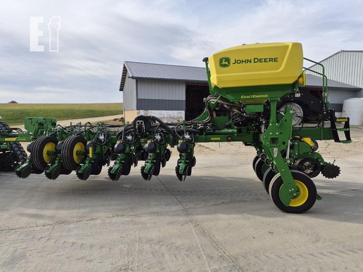 john-deere-1775-image-13
