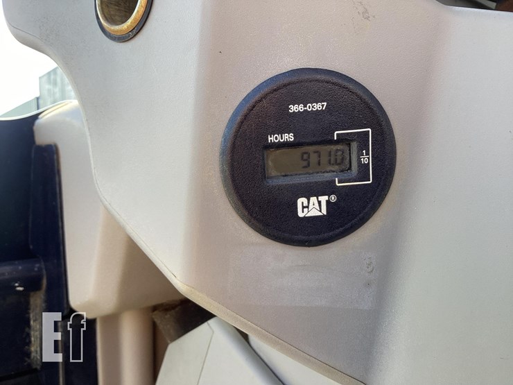 2018-caterpillar-903d-image-16