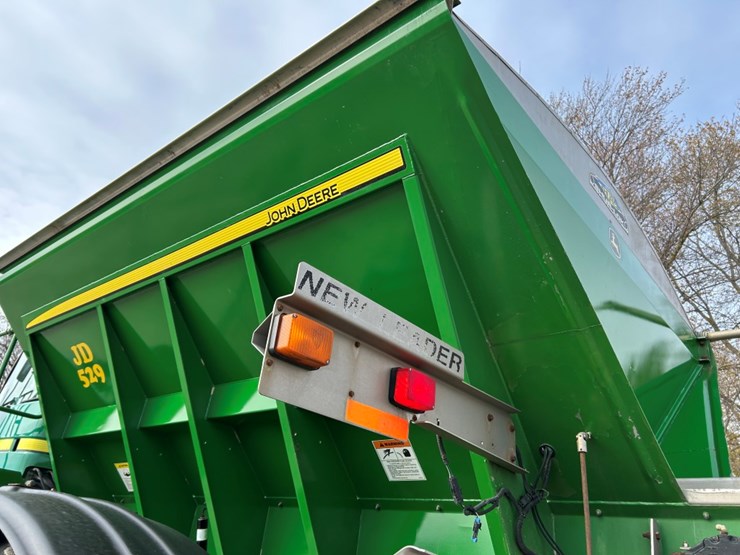 2012-john-deere-4940-image-30