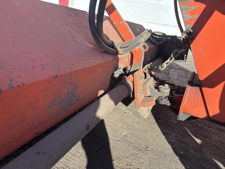 #3808-•-72"-ride-on-power-broom-image-13