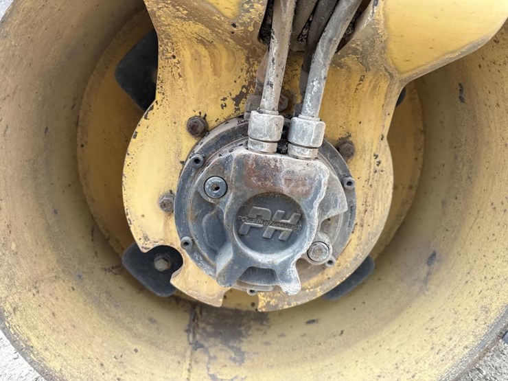 2009-dynapac-cc900-image-37