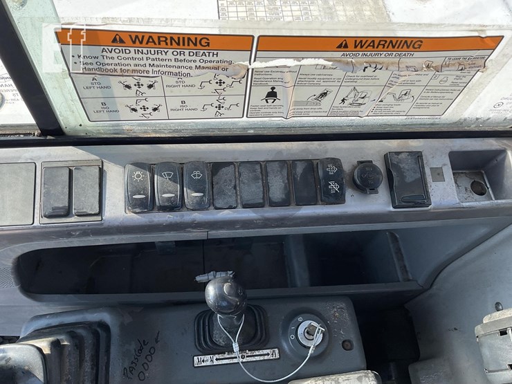 2014-bobcat-e85-image-17