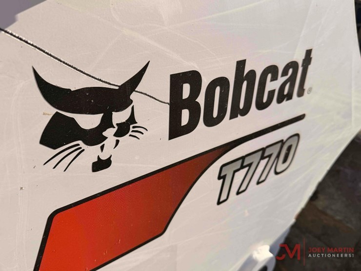 2022-bobcat-t770-image-12