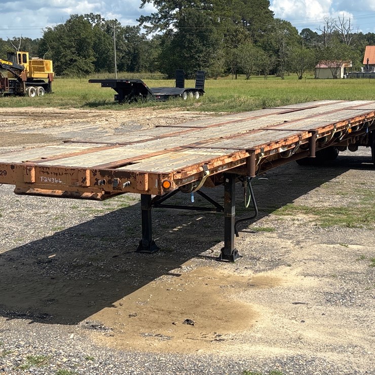 #24366 • 1999 FONTAINE TRAILER