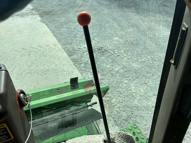 2001-john-deere-9750-image-107