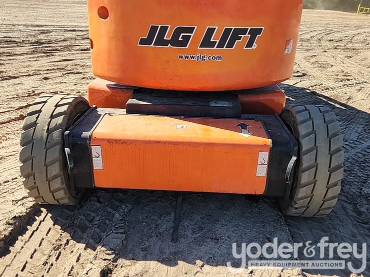 2008-jlg-e450aj-image-21