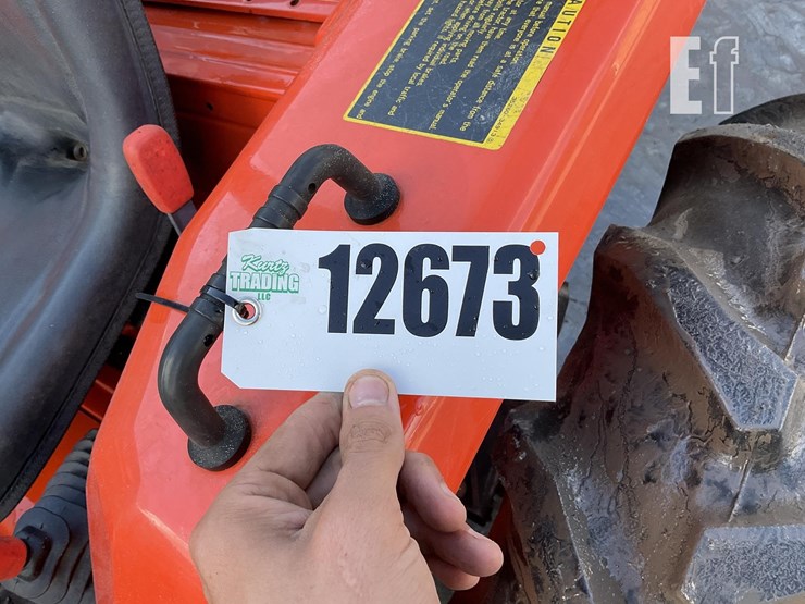 1995-kubota-l2900-image-16