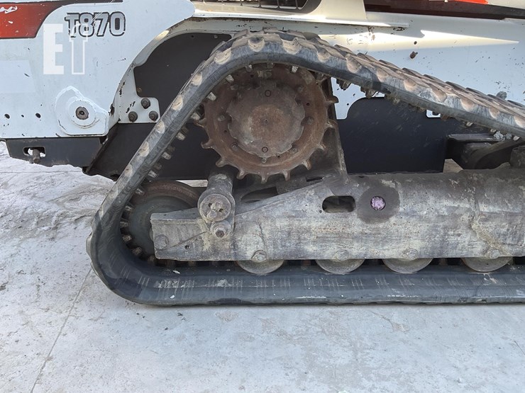 2018-bobcat-t870-image-12