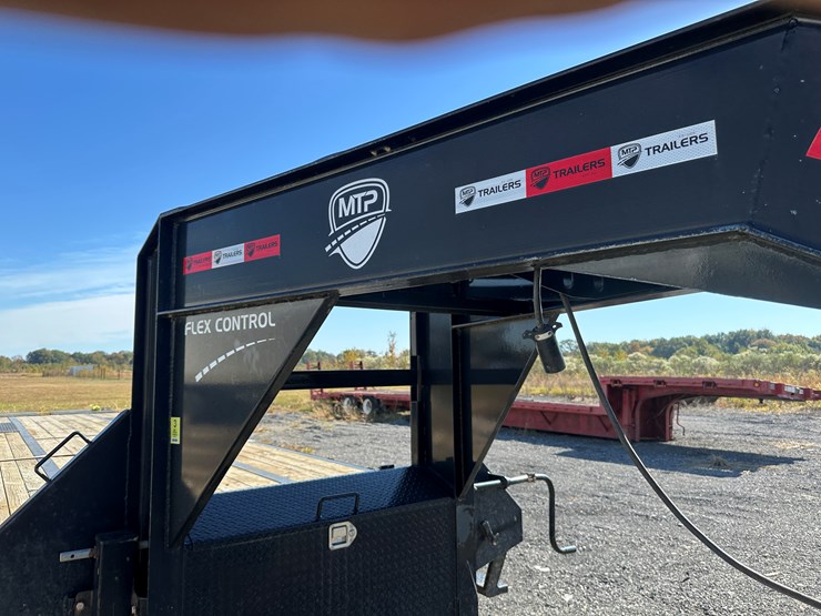 #32749-•-2023-mtp-40'-t/a-gooseneck-flatbed-trailer-vin:-3f7bgp405pa000183-image-37