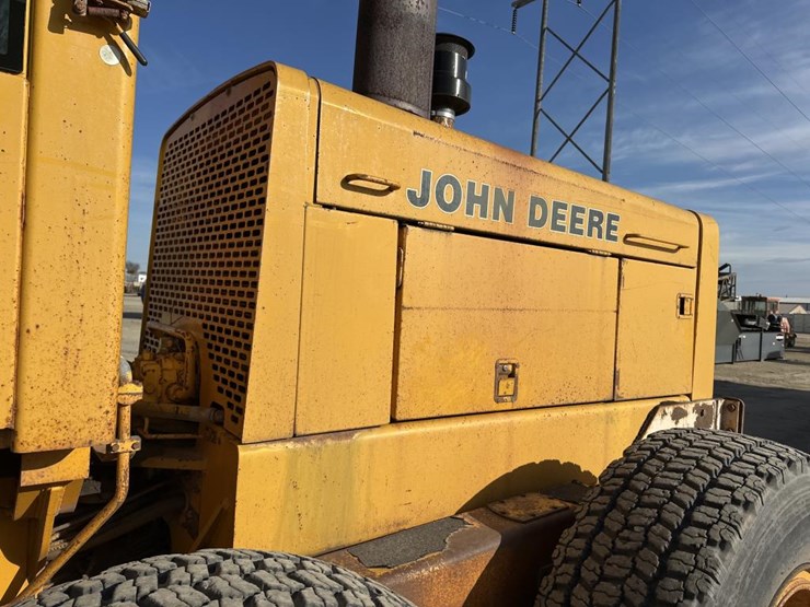 1989-john-deere-6-image-30