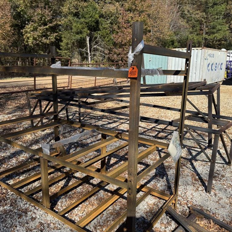 #4692 • Metal Racks