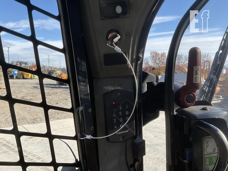 2014-caterpillar-272d-xhp-image-18