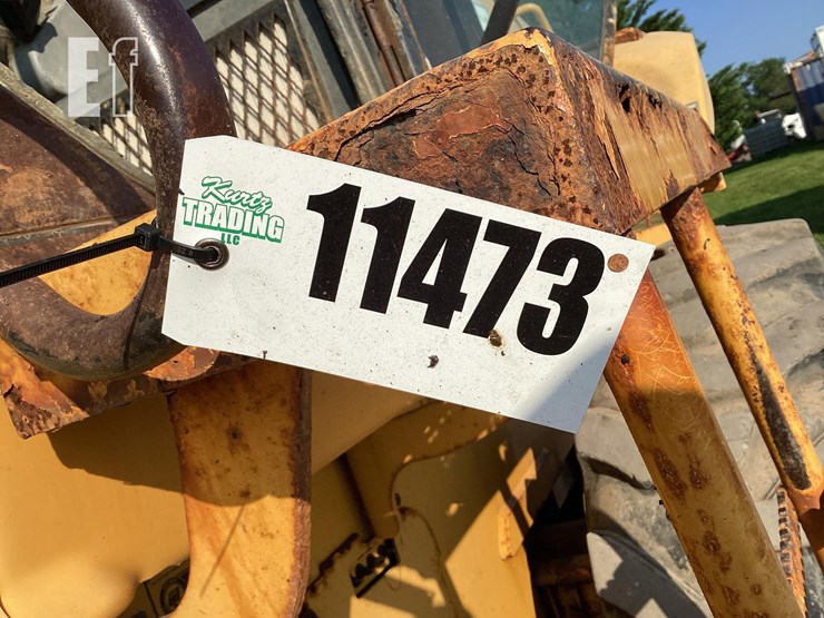 2002-deere-tc44h-image-21