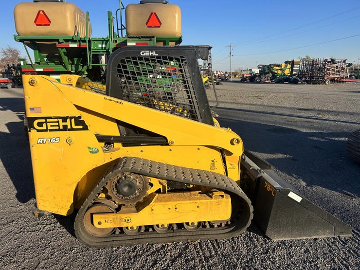 2023-gehl-rt165-image-1