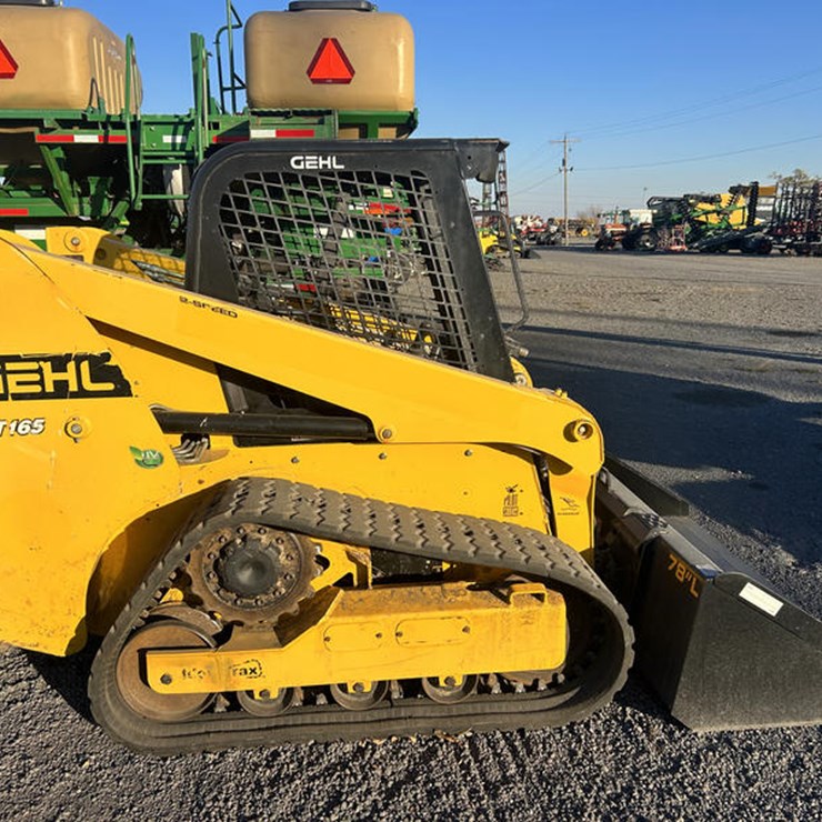 2023 GEHL RT165