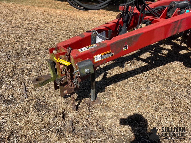 case-ih-530b-ecolo-tiger-9-shank-disk-ripper-image-9