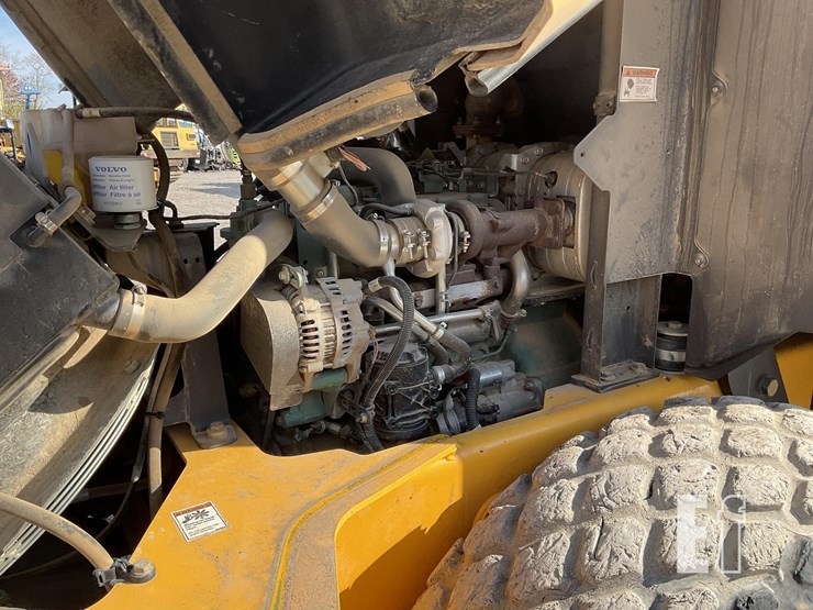 2018-volvo-sd75b-image-17