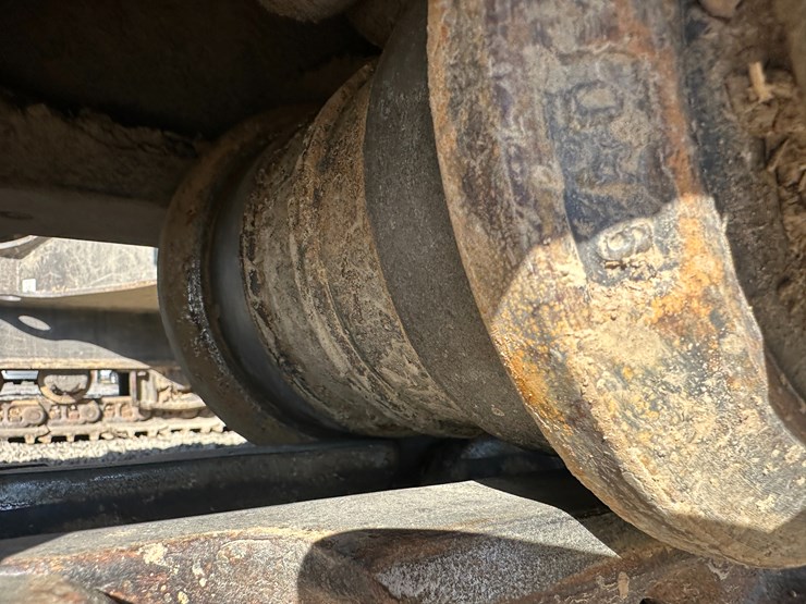 #32825-•-volvo-ec200e-crawler-excavator-image-11