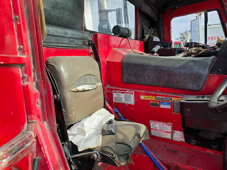 2001-mack-le613-image-62