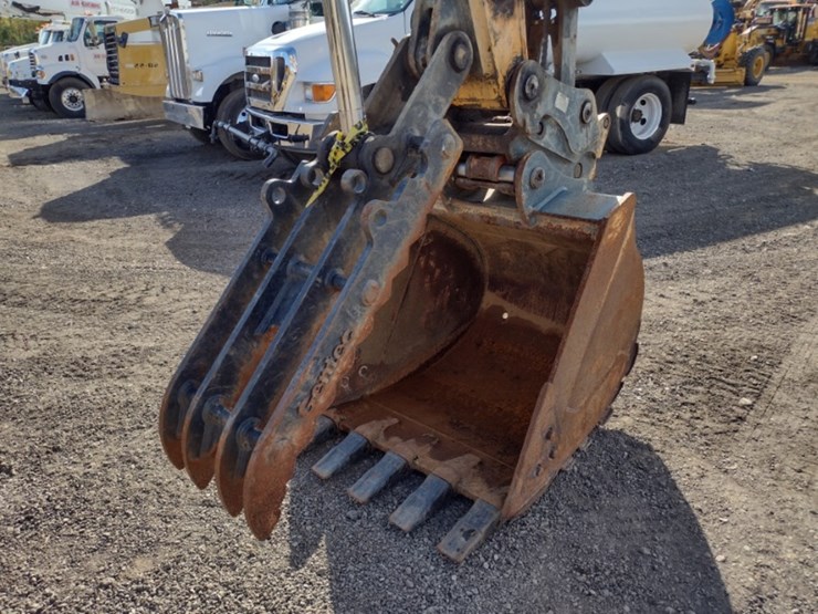 20-hyundai-hx140-lc-image-18