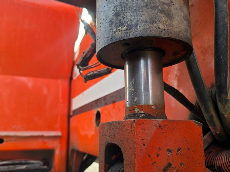 1994-jlg-8042-image-65