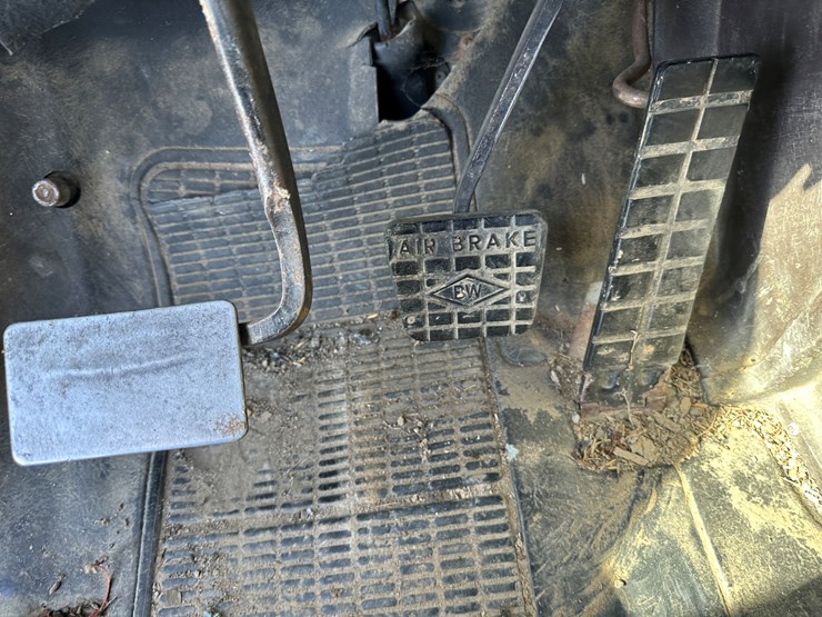 #32744-•-1989-international-f-2575-t/a-daycab-truck-tractor-vin:-1hszjg2r7kh666552-image-6