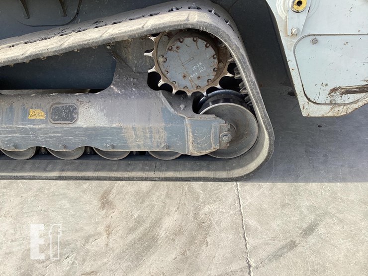 2021-takeuchi-tl12v2-image-11