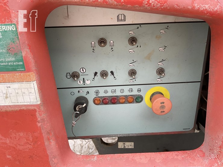 2017-skyjack-sj40t-image-10