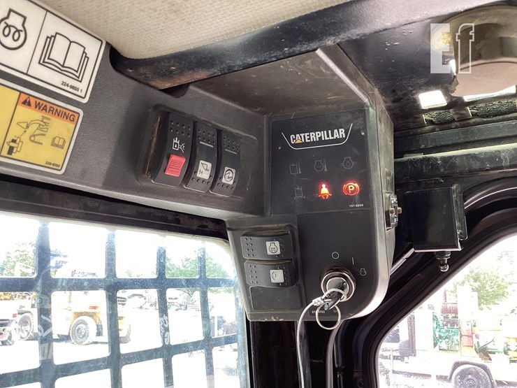 2004-caterpillar-277b-image-18