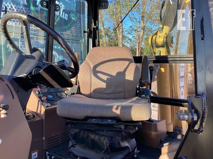 2000-deere-310se-image-13