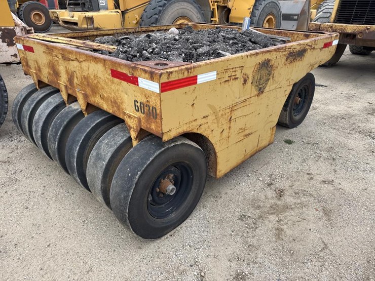 #1909-•-southwest-sr13-towable-compactor-image-5