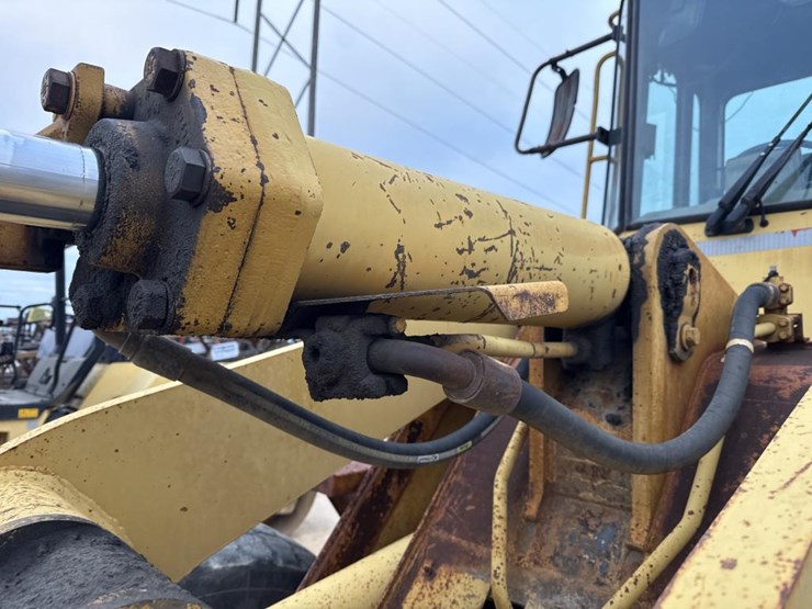 1988-caterpillar-936e-image-18