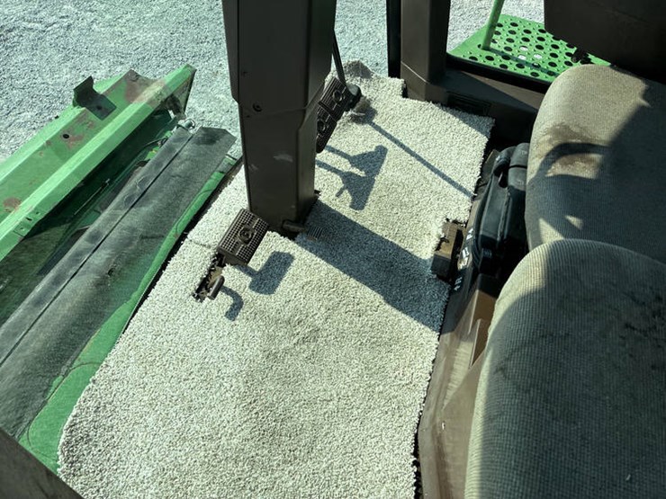 2001-john-deere-9750-image-104