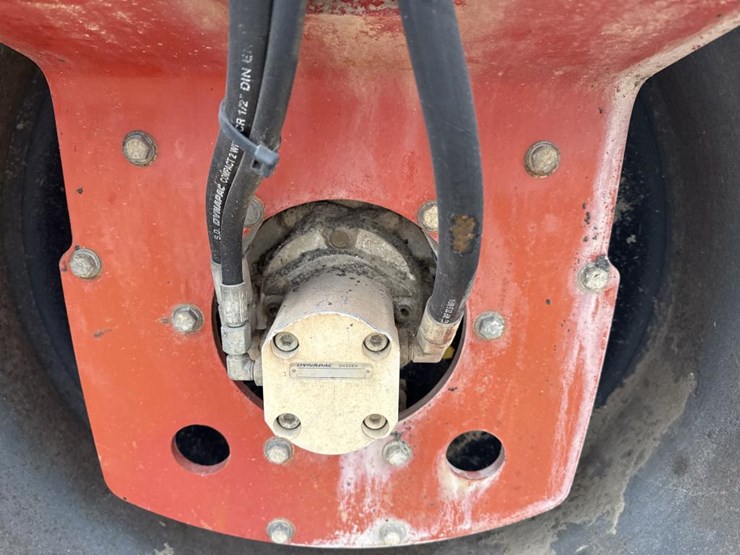 #1891-•-2011-dynapac-cc12000-roller-image-42