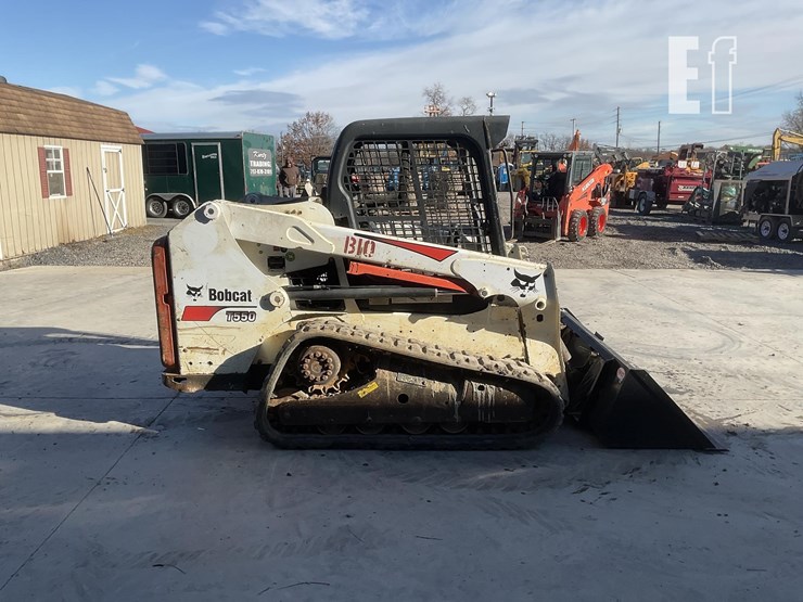 2015-bobcat-t550-image-5