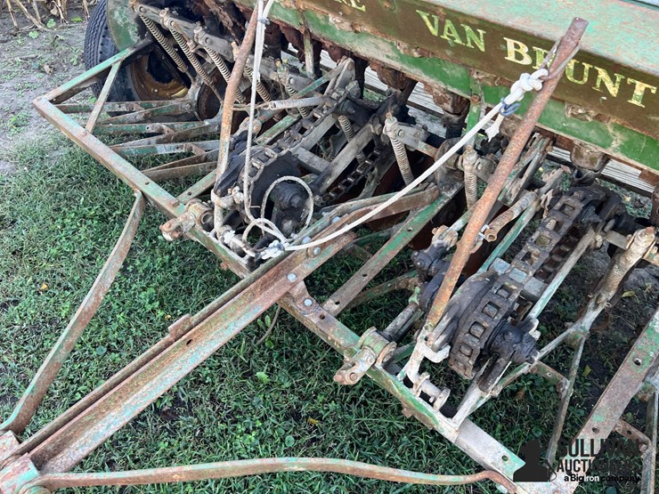 john-deere-8-image-10