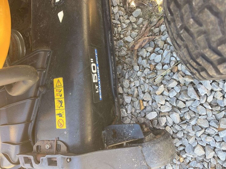 cub-cadet-xti-riding-lawn-mower,-50"-deck-image-3