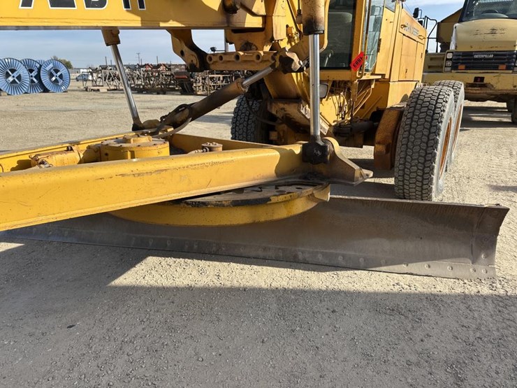 1989-john-deere-6-image-14