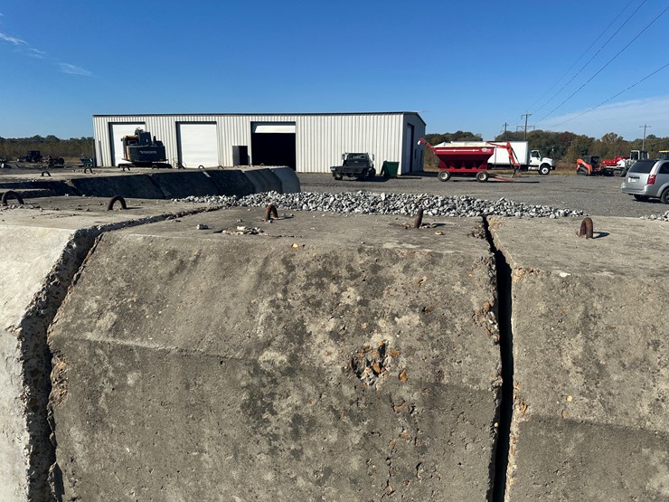 #32725-•-lot-of-(13)-~57"x80"-concrete-culvert-sections-image-14