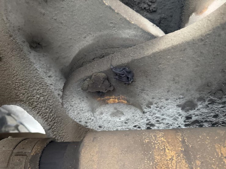 #1911-•-2004-volvo-220e-loader-image-34