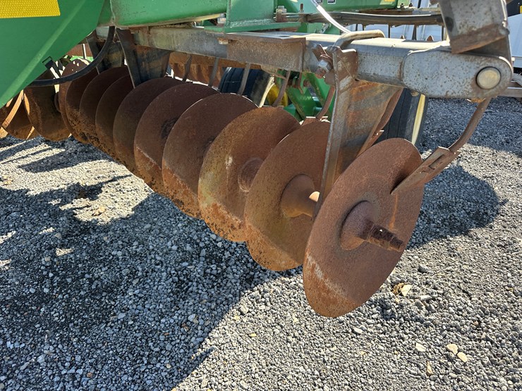 john-deere-637-image-28