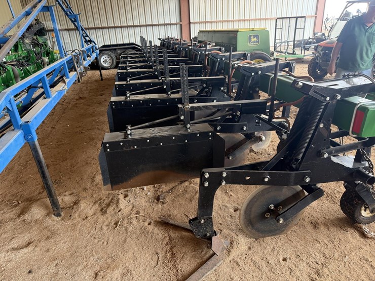 2021-b-&-h-9100-image-3