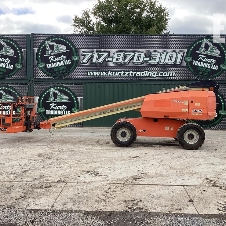 2007 JLG 600S