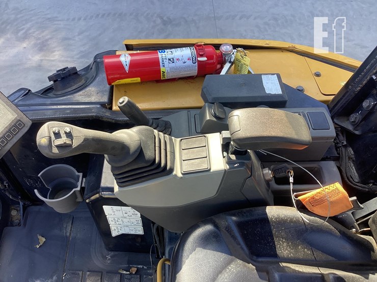 2022-caterpillar-303cr-image-16