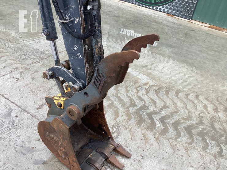 2015-deere-35g-image-10