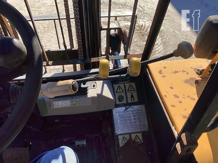 2012-jcb-930-image-12