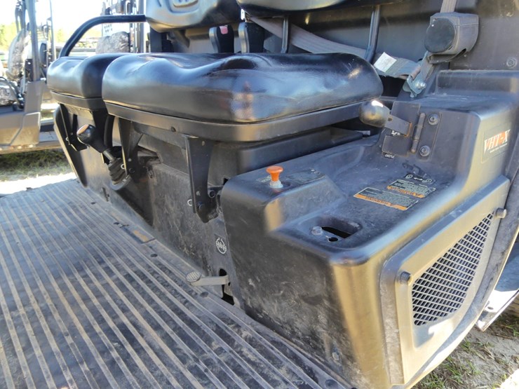 2018-kubota-rtv-1120d-image-10