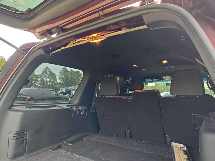 2016-ford-expedition-image-38